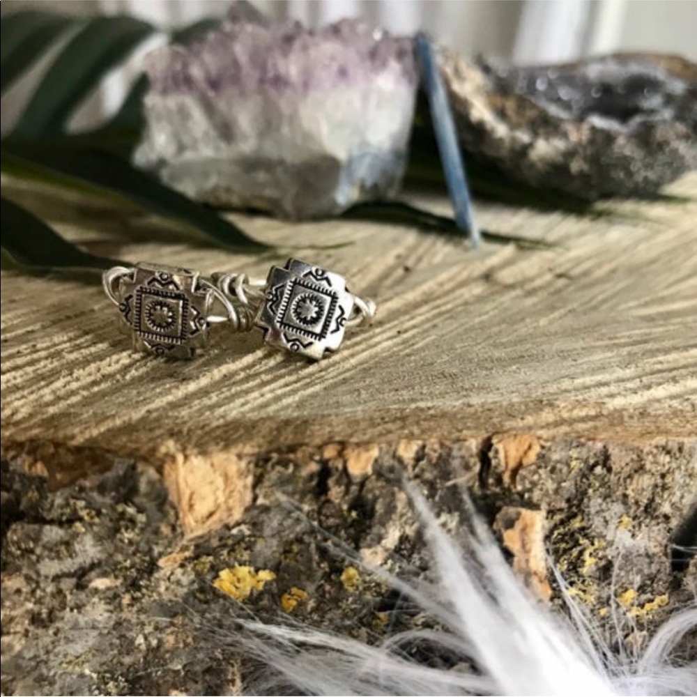 •Earth and Wind Tribal ring🌿• - Picture 3 of 4